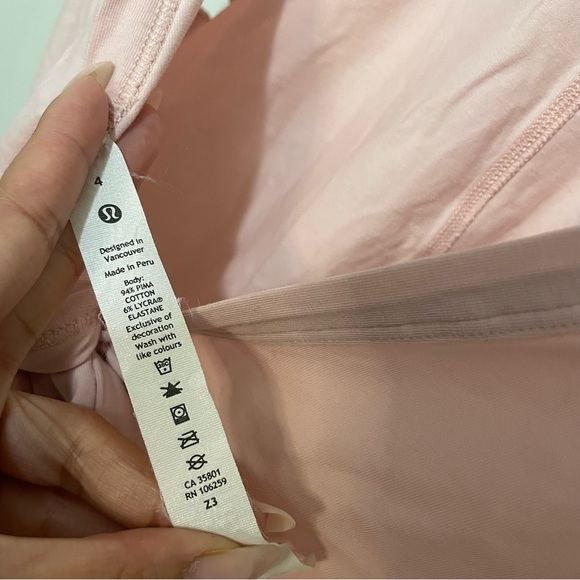 Lululemon It’s a tie Pink Tee Shirt Wrap Around Ribbon Tie Size 4 - Picture 9 of 13